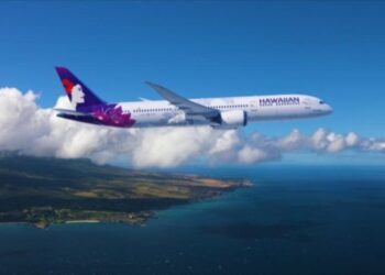 Insólito: Médico pervertido de Boston se masturbó junto a un niño en un avión y fue declarado inocente