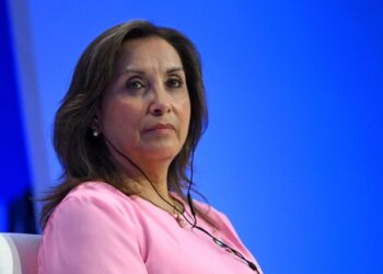 Dina Boluarte expresó su “profundo pesar” por la muerte de Sebastián Piñera