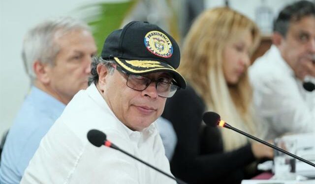 Horas después del sitio al Palacio de Justicia, Petro reaccionó y ordenó restablecer orden