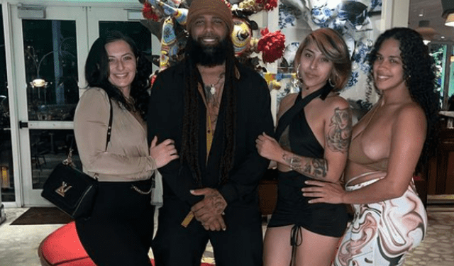 VIDEO: Estadounidense se hizo VIRAL al contar que “vive tranquilo”… con sus tres esposas