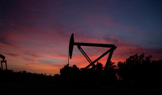 En diciembre, la producción petrolera de Venezuela fue 796 mb/d, según Opep