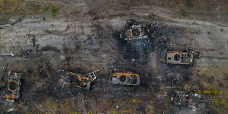 El Pentágono defiende sus ataques contra una estación de control hutí en Yemen, asegurando que son maniobras militares en defensa propia.