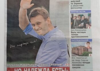 Rusia retira de los quioscos el semanario “Sobesédnik” tras abrir con Navalni en portada