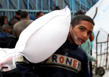 Agencia de la ONU de ayuda a palestinos podría cerrar a fines de febrero si no se reanuda  financiación