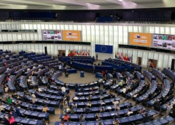 Europarlamento aprobó resolución en respaldo a María Corina Machado y elecciones libres en Venezuela
