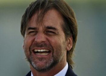 ¡Qué lindo es no deberle nada a nadie!”: Graban al presidente de Uruguay relajado en la calle sin escoltas (Video)