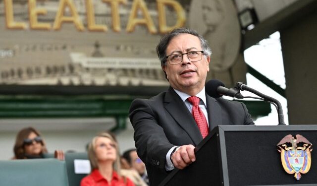 Petro elevó el tono de sus acusaciones y señaló a la Fiscalía de Colombia de planear su derrocamiento