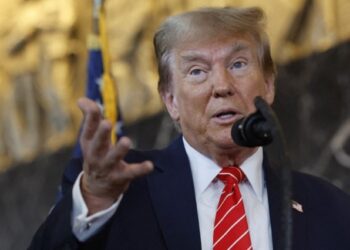 Trump vuelve a comparar sus causas penales con la muerte del opositor ruso Navalni