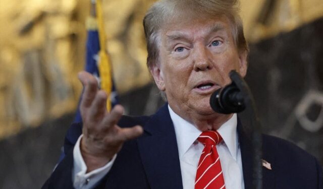 Trump vuelve a comparar sus causas penales con la muerte del opositor ruso Navalni