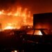 Chile decretó estado de excepción por incendios forestales que dejan al menos 10 muertos y amenazan zonas turísticas