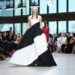 Siluetas femeninas, flores y volantes: la propuesta TOP de Carolina Herrera para el otoño (FOTOS)