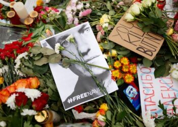 El Kremlin afirma que la investigación sobre causa de muerte de Navalni aún está en marcha