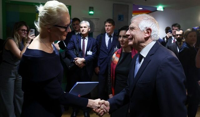 Viuda de Navalni se reúne con cancilleres de la Unión Europea en Bruselas