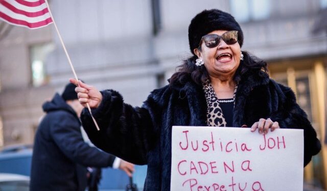 Las narcolibretas que podrían hundir al expresidente de Honduras durante su juicio