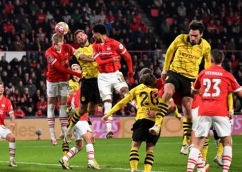 PSV y Borussia Dortmund decidirán el pase en la vuelta tras partido igualado