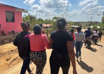 “No hemos comido desde ayer”: así viven los pobladores la tragedia del derrumbe en la mina “Bulla Loca” (IMÁGENES)