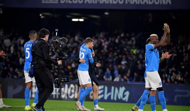 Napoli arruinó la alegría de Barcelona y definirán su pase a cuartos en el partido de vuelta