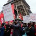 Huelga en la Torre Eiffel por cuarto día consecutivo: ¿cuál es la denuncia de los trabajadores?