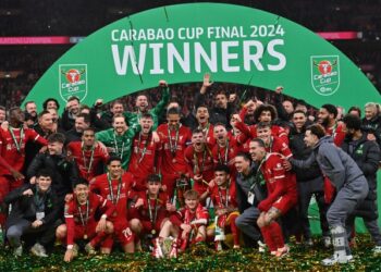Liverpool apela a la “épica” y se corona con la Copa de la Liga Inglesa