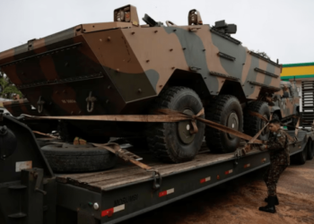 Militares brasileños reforzaron sus fronteras con Venezuela y Guyana