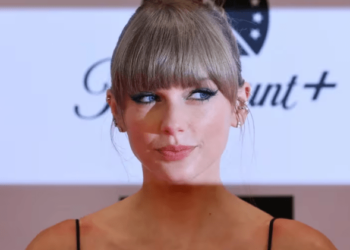 Taylor Swift aterriza en Singapur tras el incidente con un paparazi en Australia