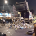 Colectivos chavistas enloquecieron y descargaron un camión de basura frente a módulo policial en Petare