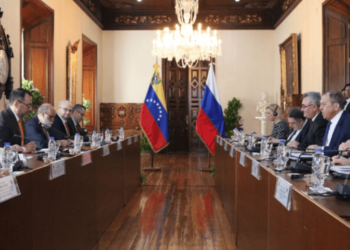 Chavismo prometió instalar “muy pronto” una fábrica de insulina con tecnología rusa