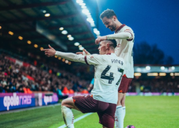 Phil Foden salvó un mal día del Manchester City en Bournemouth