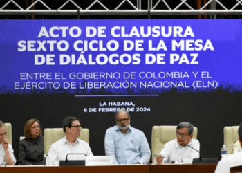 Gobierno de Colombia y el ELN retoman diálogos de paz y anuncian nuevo ciclo en Venezuela