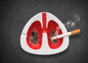 Los cuatro hábitos que limpian los pulmones de los fumadores