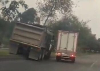 Se creyeron Toretto: conductores de vehículos de carga pesada se enfrentaron en Bogotá (Video)