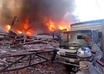 “No quedó nada”, empleado contó cómo vivió el incendio en los galpones de Damasco en La Yaguara