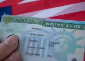 Los pasos a seguir para solicitar la residencia para tus padres en EEUU
