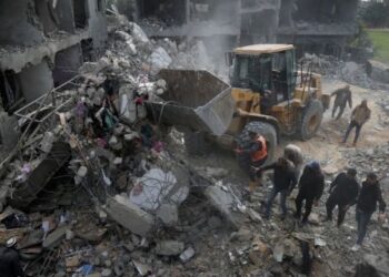 ¿Quién me llamará papá?: fuerte mensaje de hombre que ha perdido a más de 100 familiares en Gaza