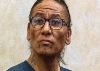 Actuó en éxito que arrasó en los Óscar, lideró una secta y está acusado de abuso sexual de menores