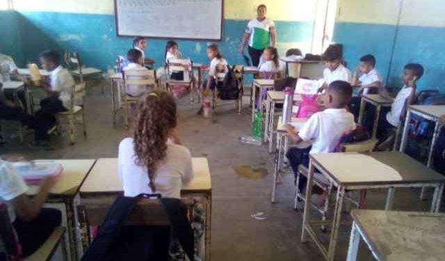 Asociación Civil Con la Escuela: La educación en Venezuela presenta una tasa de inasistencia estudiantil del 15,45%