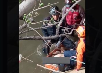 Bomberos recuperaron cadáver de un hombre en el río Guaire a la altura de La California