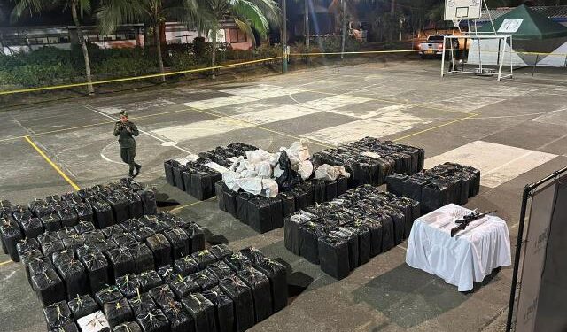 Incautan más de 5 toneladas de cocaína del Clan del Golfo en el noroeste de Colombia (FOTOS)