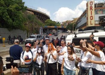 Manifestación a las afueras de El Helicoide en apoyo a Rocío San Miguel este #28Feb (Fotos)