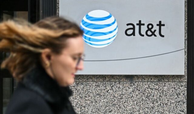A pesar de la respuesta de AT&T, decenas de miles de usuarios en EEUU aseguran no tener servicio