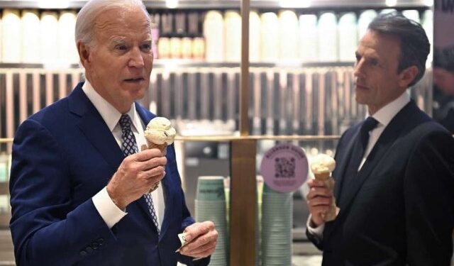 Surrealista: Biden habló sobre el alto al fuego en Gaza mientras se comía un helado (VIDEO)