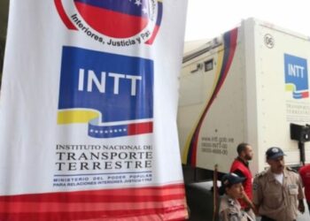 ¿Existe en Venezuela una licencia especial para conducir moto de alta cilindrada?