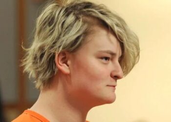 Le metieron 99 años de prisión a una mujer de Alaska por matar a su amiga a cambio de 9 millones de dólares