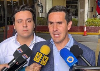 Solicitan al CNE abrir más puntos del RE en Baruta para los jóvenes