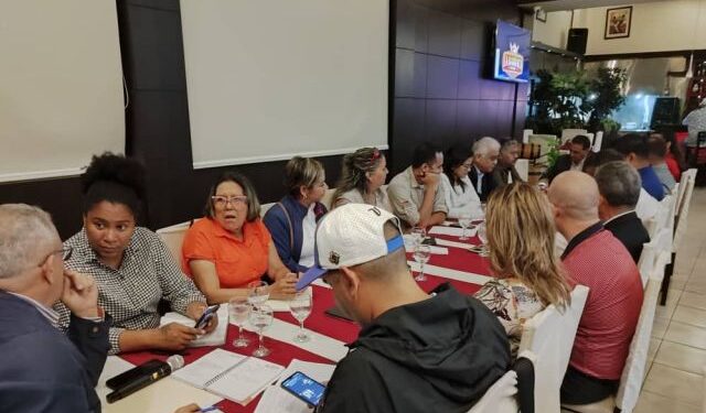 Empresarios proponen modelo para reactivar la economía de Bolívar