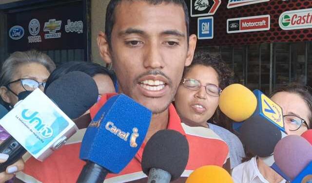 Jóvenes de Red Anticorrupción exigen a Hidrocaribe cumplir con ciclos de suministro de agua