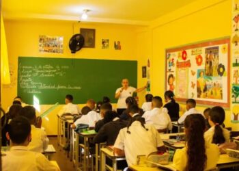 Cifra alarmante: al menos mil 200 colegios privados cerraron en Venezuela en solo seis años