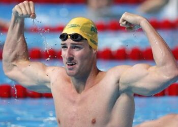 Nadador triple medallista olímpico acepta doparse a cambio de un millón de dólares para batir un récord mundial