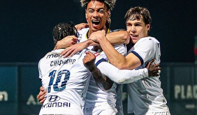 Venezolano Jhonder Cádiz selló victoria del Famalicao con doblete ante Rio Ave (Videos)