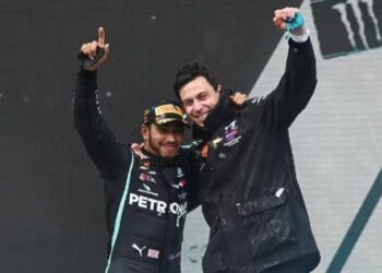 Toto Wolff contó detalles de como Hamilton le informó que se iba a Ferrari